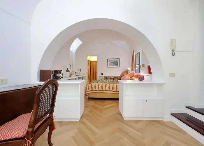 Pantheon Apartment With Private Terrace