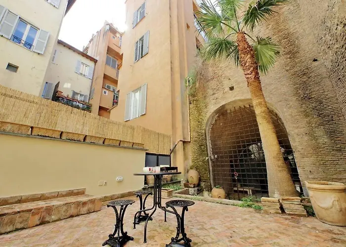 Pantheon Apartment With Private Terrace